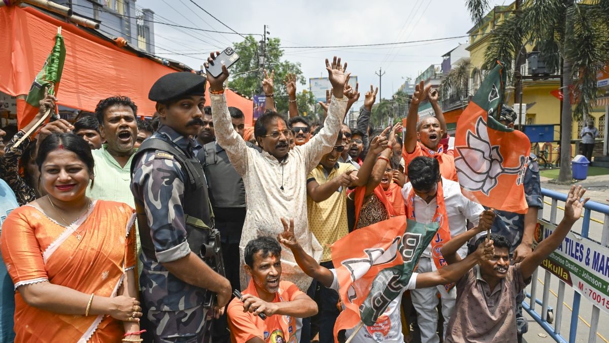 bjp-celebrates-west-bengal - 1