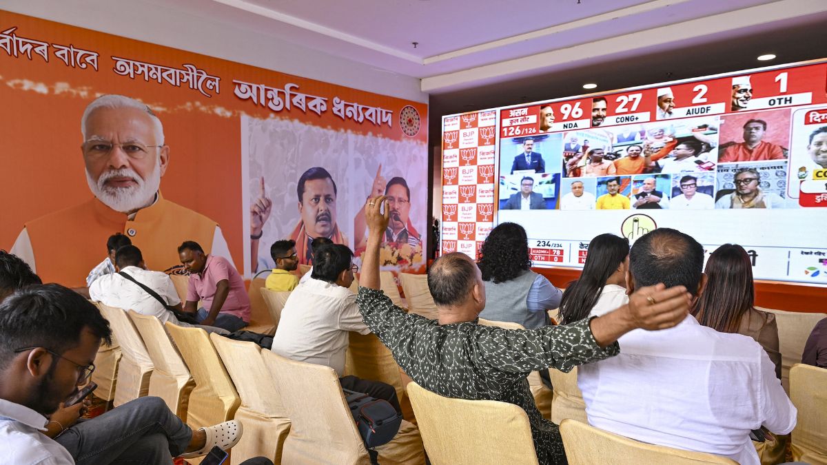 bjp-worker-watch-vote-count-assam-election - 1