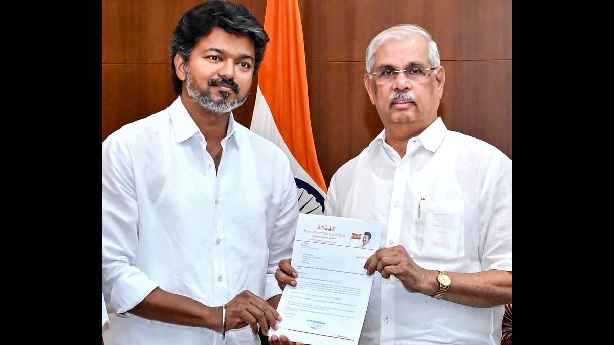 Tamil Nadu Governor Rajendra Arlekar with Tamilaga Vettri Kazhagam (TVK) chief Vijay during a meeting, at Lok Bhavan, in Chennai | PTI