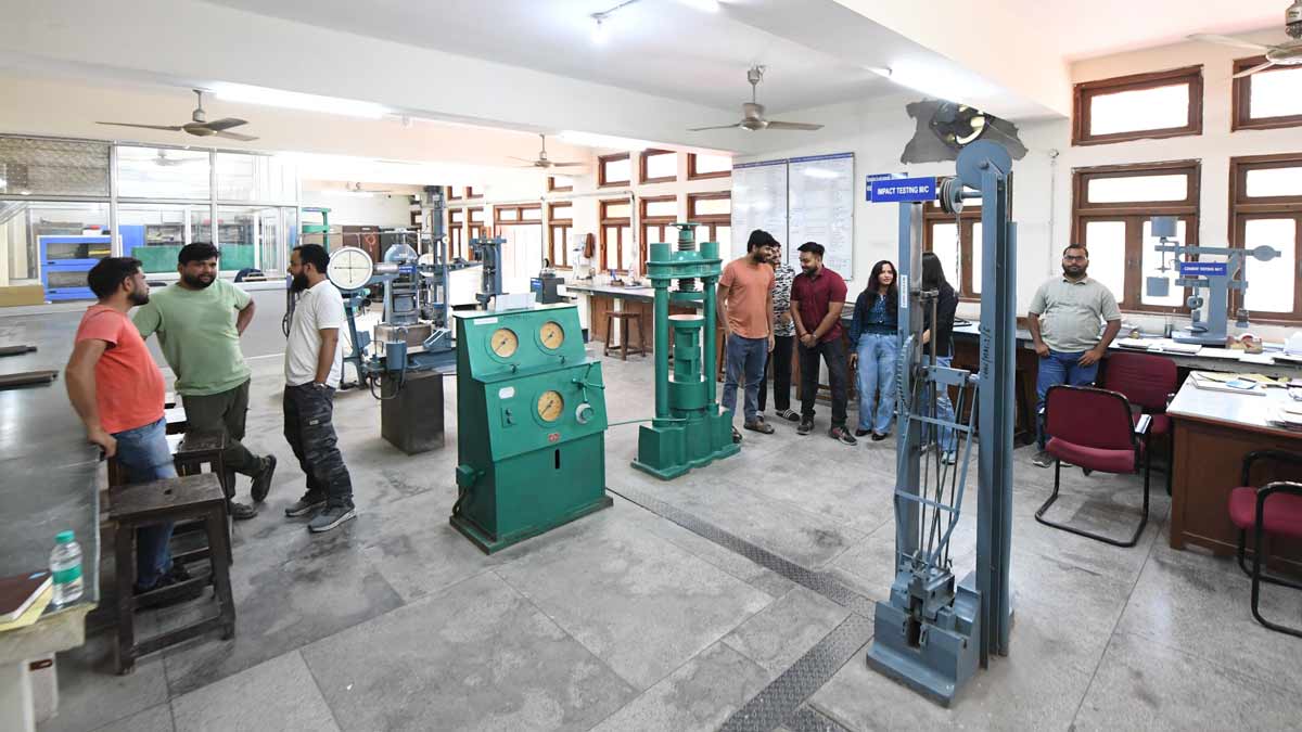 Students at the structural integrity laboratory in IIT Roorkee | Kritajna Naik