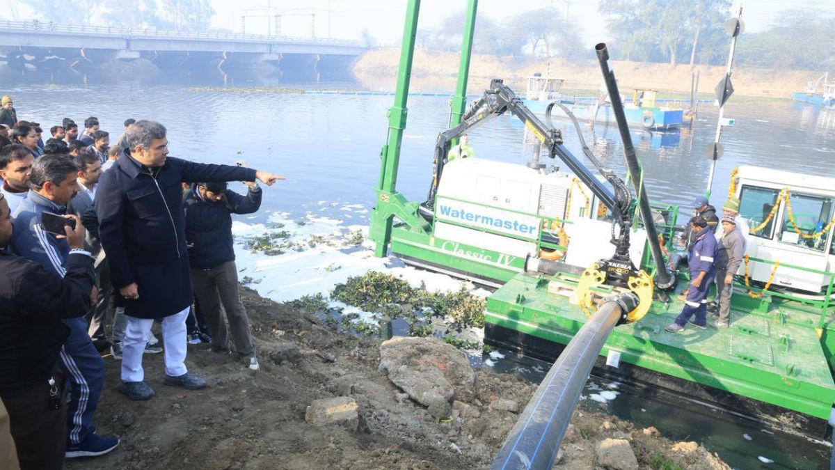 yamuna-river-watermaster-dredger - 1