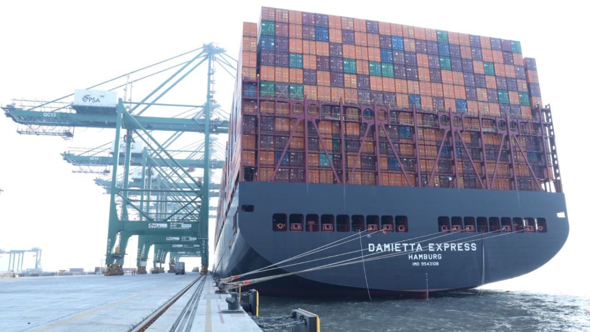 [File] The 'Damietta Express', an ultra-large container vessel from Hapag-Lloyd, docked at the Jawaharlal Nehru Port in Mumbai | X/@JNPort
