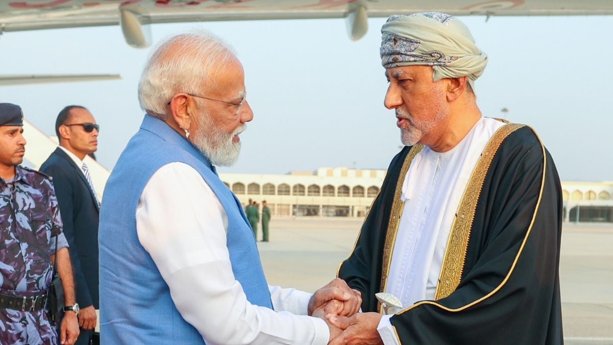 Modi-In-Oman - 1