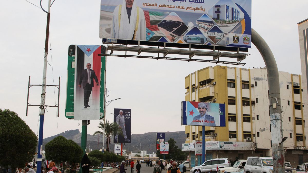 Billboards with images of Sheikh Mohamed bin Zayed Al Nahyan, President of the United Arab Emirates and Aidarous al-Zubaidi, the head of the UAE-backed separatist Southern Transitional Council (STC), in Aden | Reuters 