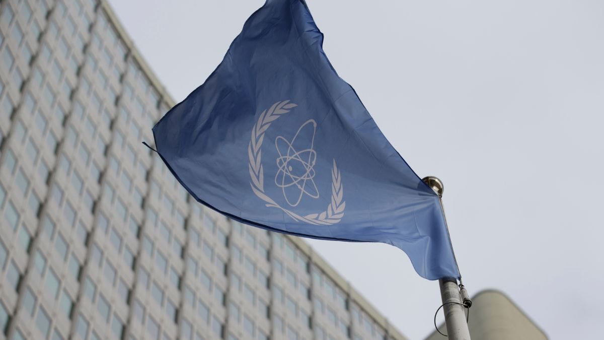 IAEA flag - 1
