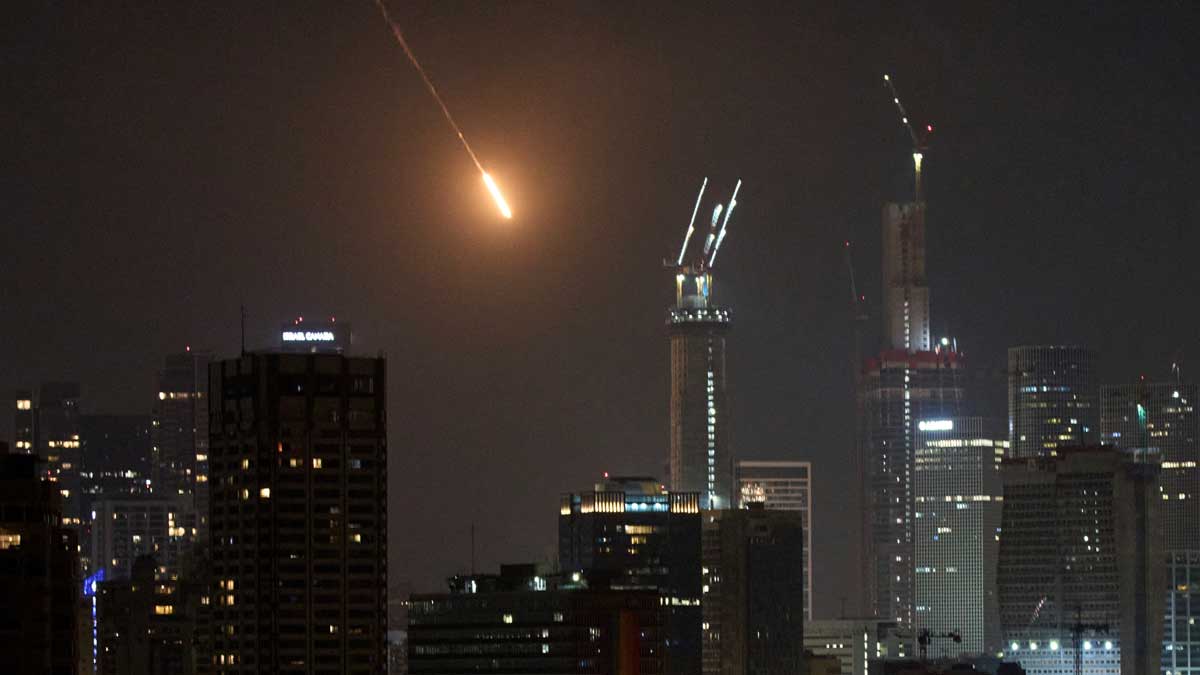 The trace of a projectile is seen before hitting Tel Aviv | AP