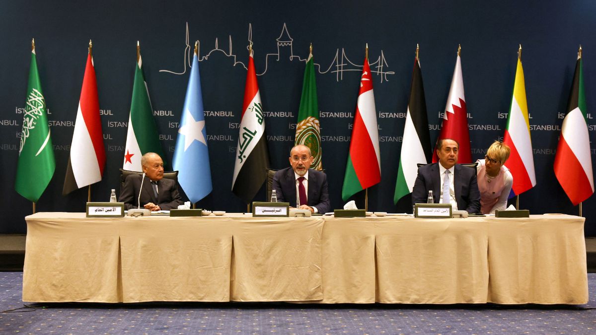 Jordan's Foreign Minister Ayman Safadi chairs an extraordinary meeting of Arab League foreign ministers day before the 51st Session of the Council of Foreign Ministers of the Organisation of Islamic Cooperation (OIC), in Istanbul, Turkey | Reuters