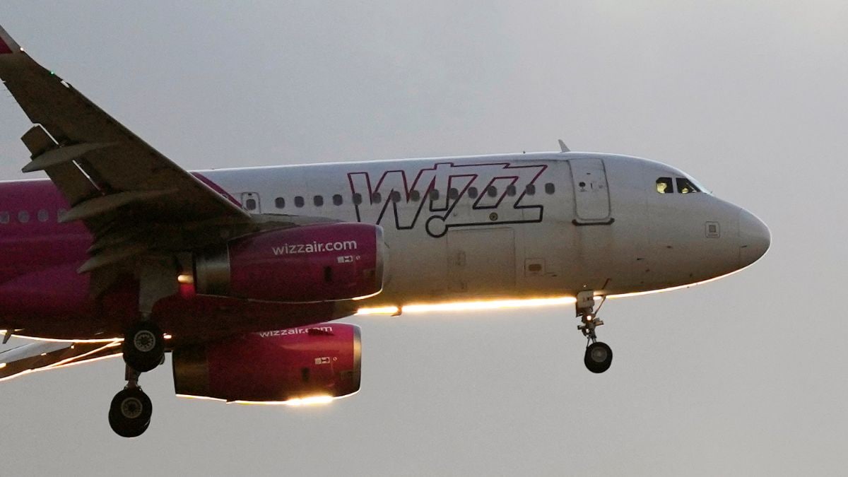 WIzz Air exits Abu Dhabi - 1