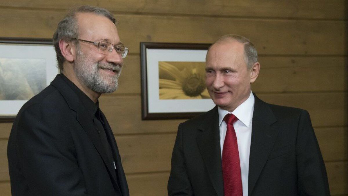 Ali Larijani, top advisor to Supreme Leader Ali Khamenei, meeting Russian President Vladimir Putin | X 