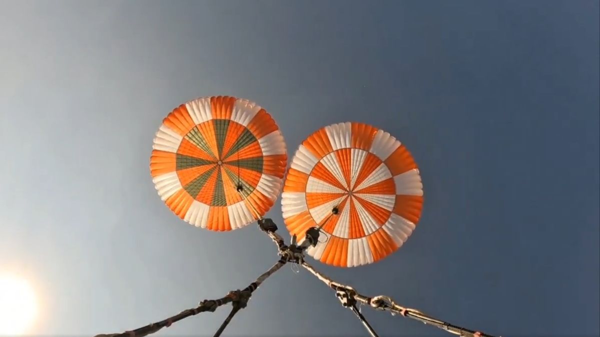 ISRO successfully conducted a key Integrated Main Parachute Airdrop Test (IMAT) | ISRO/X