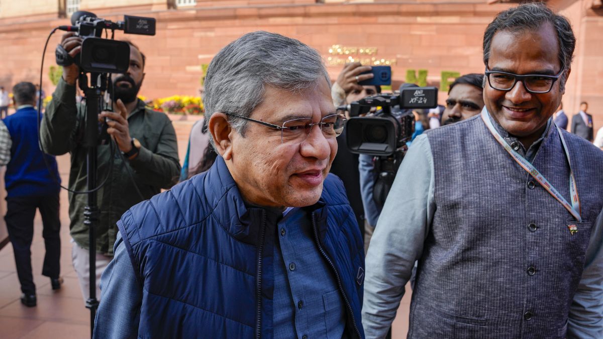 Union Minister Ashwini Vaishnaw arrives during the Winter Session at the Parliament complex in New Delhi on Dec 3 | PTI