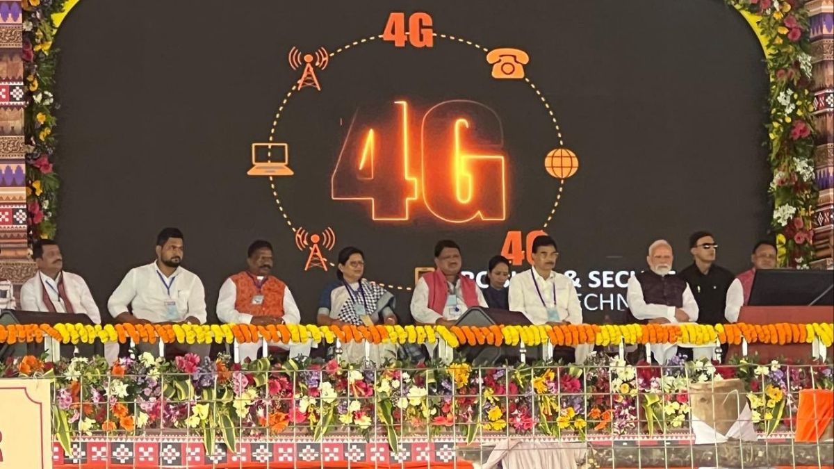 PM Narendra Modi (right) launches the Swadeshi 4G network (5G-ready) from Odisha  | @BSNLCorporate/X