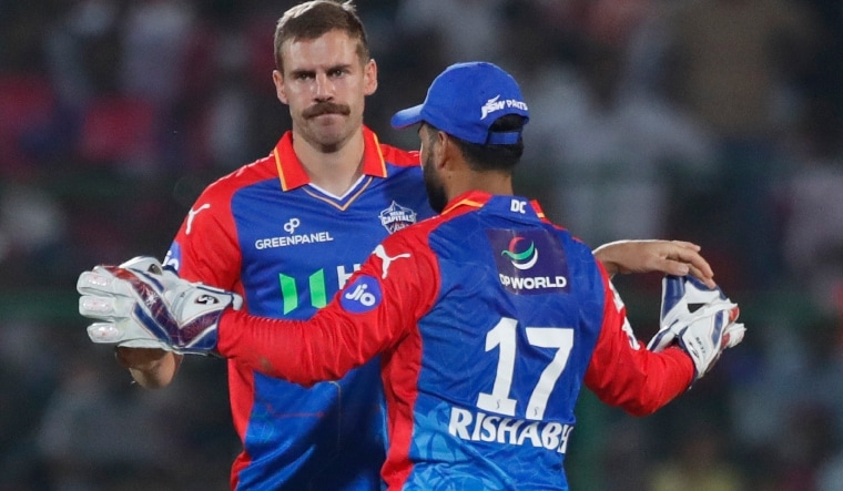 Delhi Capitals' Anrich Nortje with his captain | AP