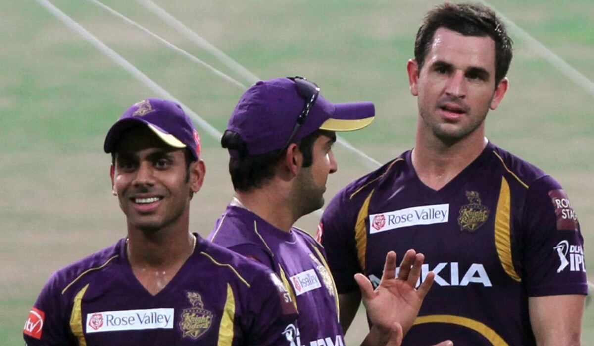 Ryan ten Doeschate with Gautam Gambhir during their IPL days with KKR | AFP