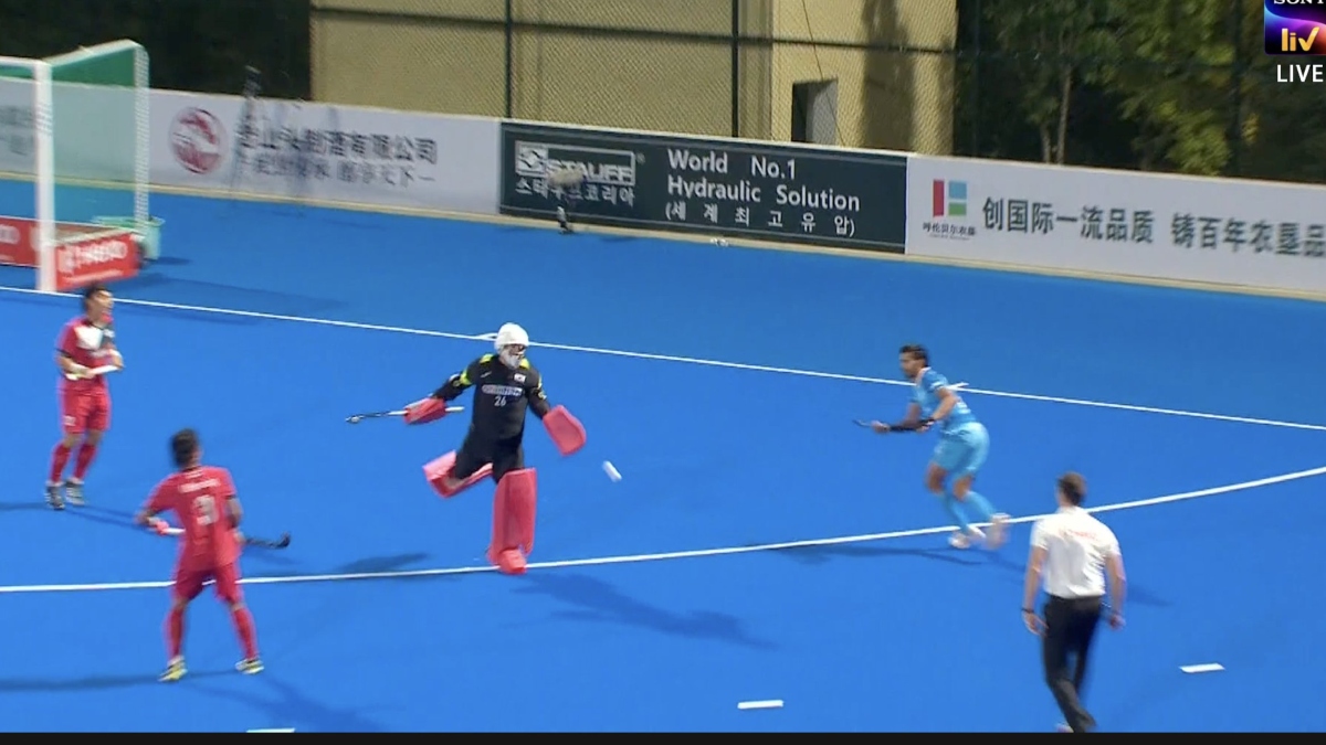 India vs Korea hockey: With the substitute Korean goalie Oh Daewon between the pipes, Indian captain Harmanpreet struck one beautifully to the right corner, stretching his side's lead to 3-1.
