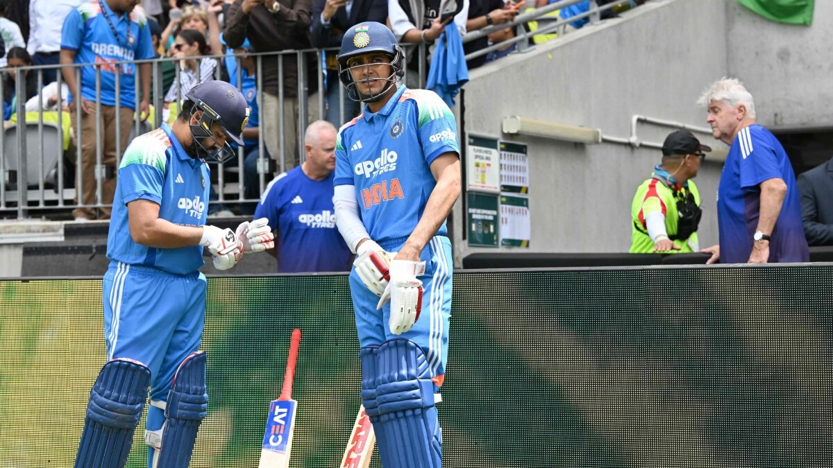 India's Rohit Sharma (L) and Shubman Gill | AFP