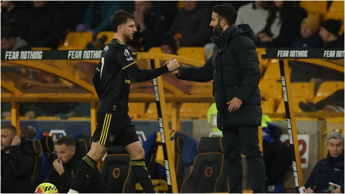 Manchester United's Mason Mount shakes hands with manager Ruben Amorim after being substituted | Reuters