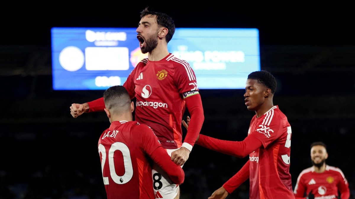 Manchester United's Bruno Fernandes celebrates scoring | Reuters