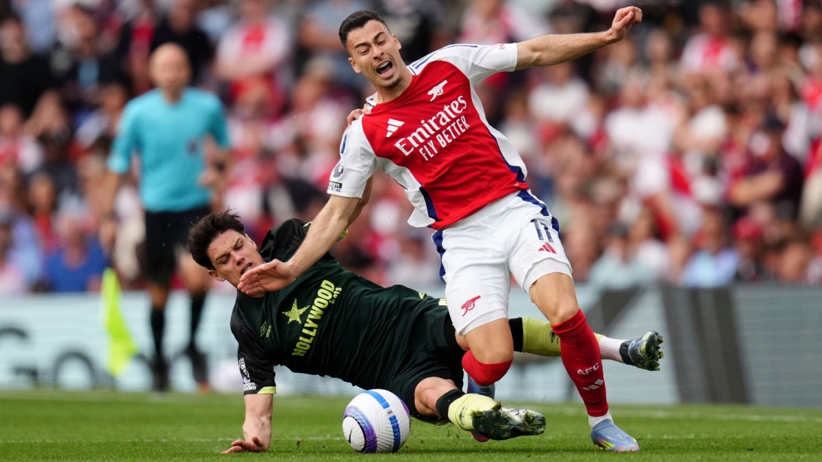norgaard-tackle-gabriel norgaard-tackle-gabriel