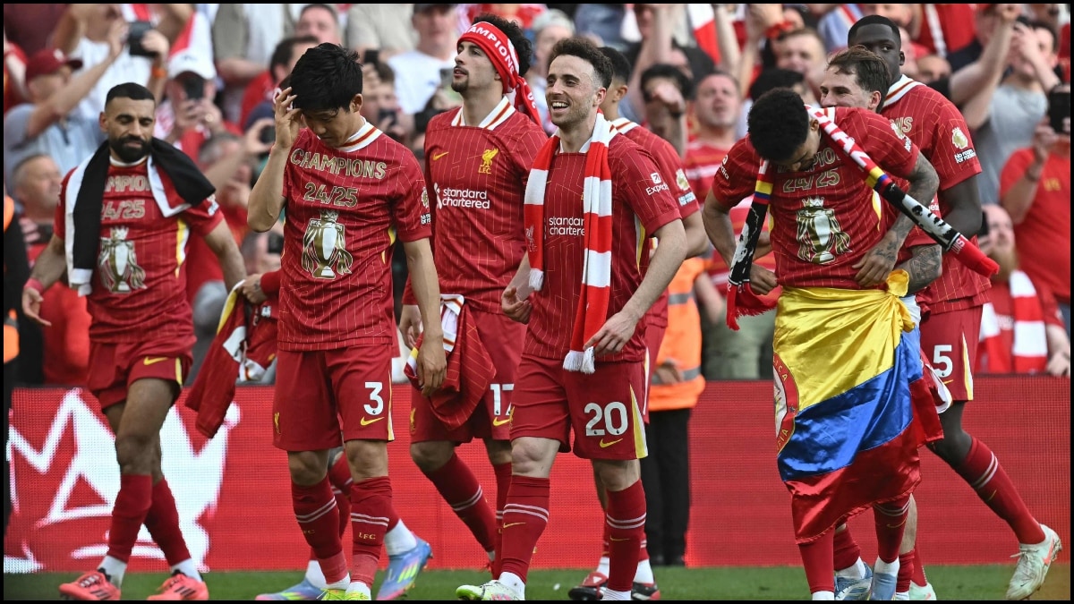 Liverpool's Wataru Endo (3),  Curtis Jones (17), Diogo Jota (20), Luis Diaz Liverpool (R), Mohamed Salah (R) and others celebrate after the English Premier League football match against Tottenham Hotspur at Anfield | AP