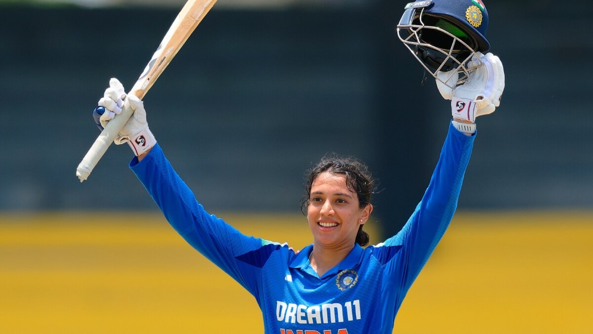Smriti Mandhana celebrates her ton | X