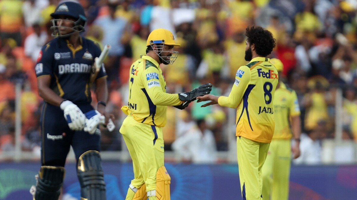 Chennai Super Kings' Ravindra Jadeja celebrates with MS Dhoni after taking the wicket of Gujarat Titans batter Sai Sudharsan | Reuters