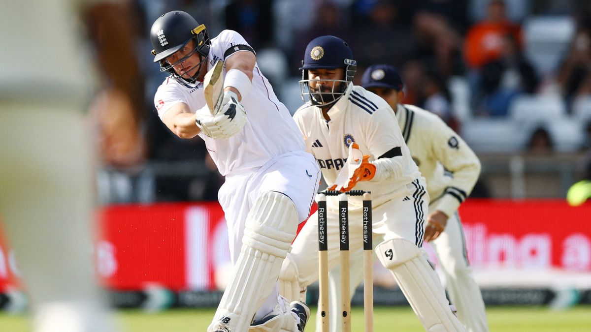 England's Jamie Smith hits the winning run | Reuters