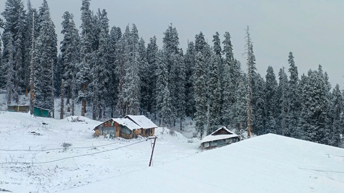 snowfall-kashmir-baramulla
