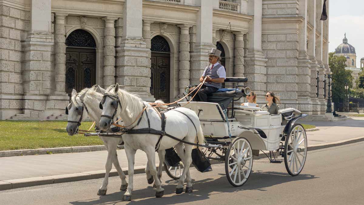 Fiaker | Courtesy: Anantara Palais Hansen, Vienna