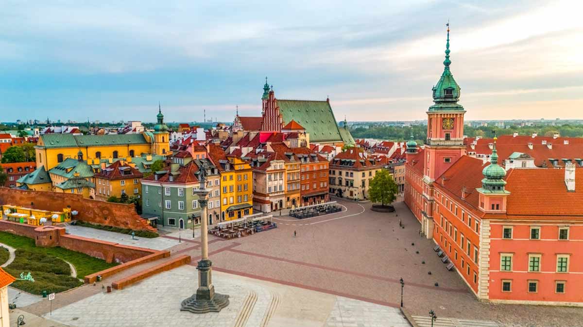 From ruins to rooftops: The story of Warsaw's urban renewal