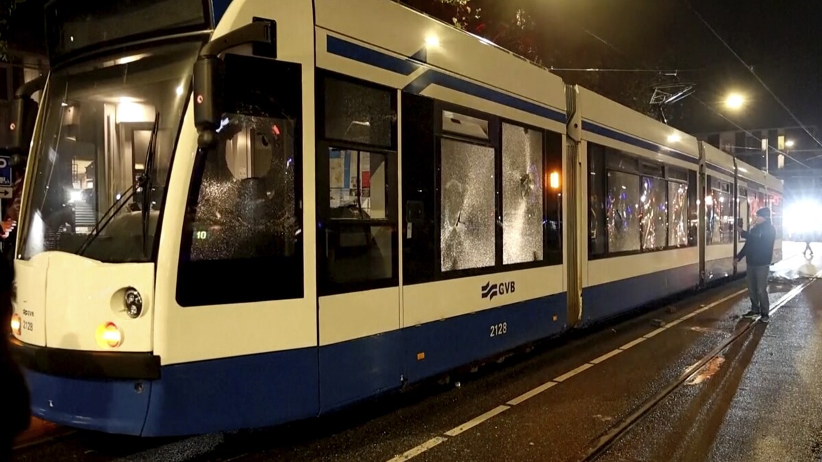 tram-damaged-in-amsterdam-ap