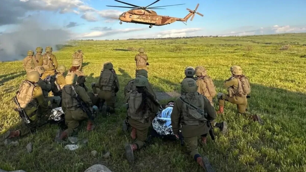 Female combat soldiers of IDF's combat intelligence operate in southern Lebanon | IDF X