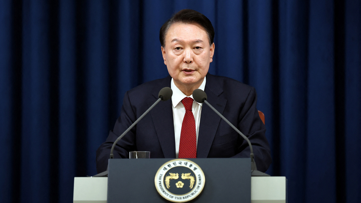 South Korea declares martial law 