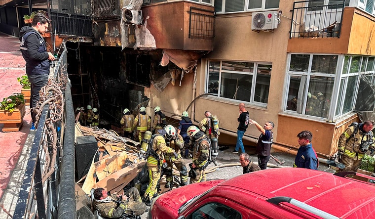 Istanbul-fire-ap