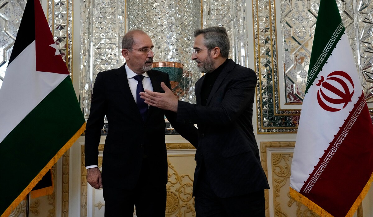 Jordan-foreign-minister-in-Iran-ap