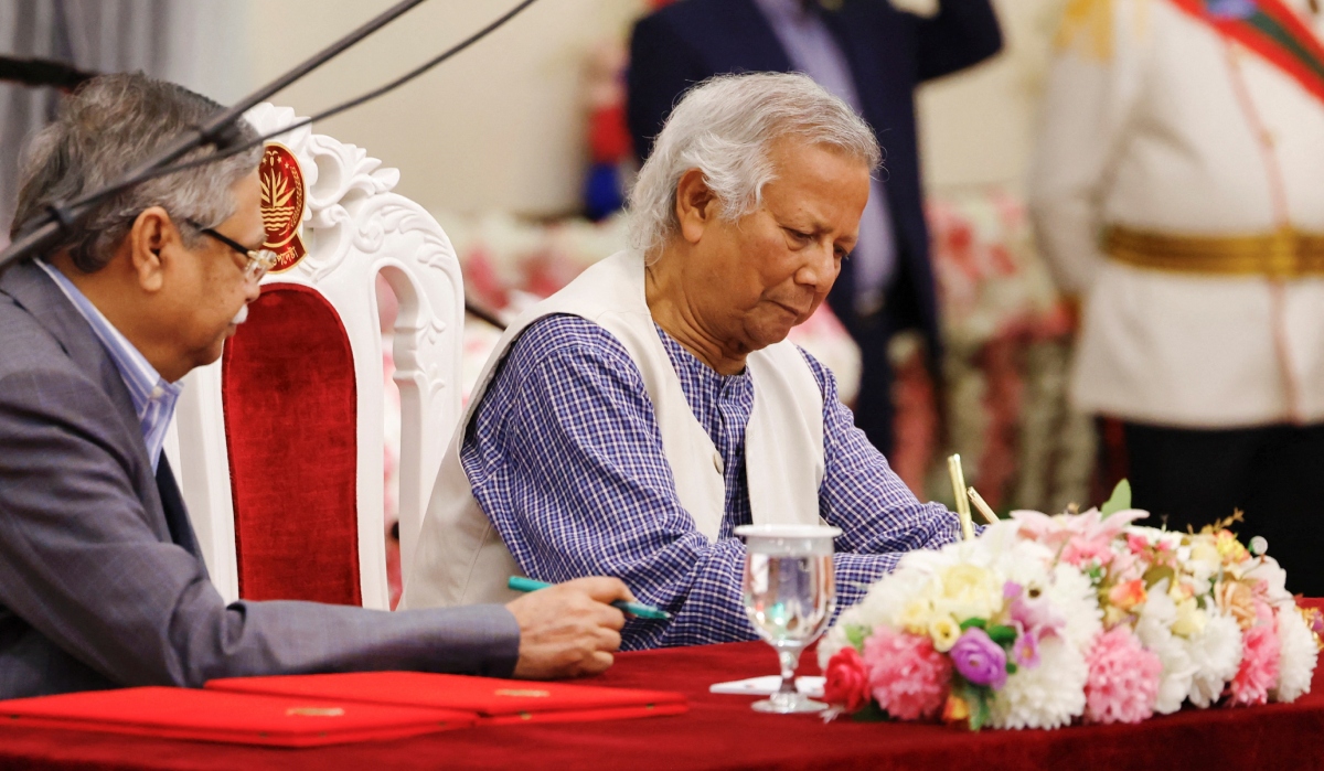 Nobel laureate Muhammad Yunus takes oath