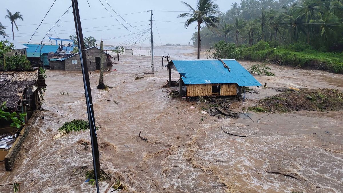 Fung-wong super typhoon - 1