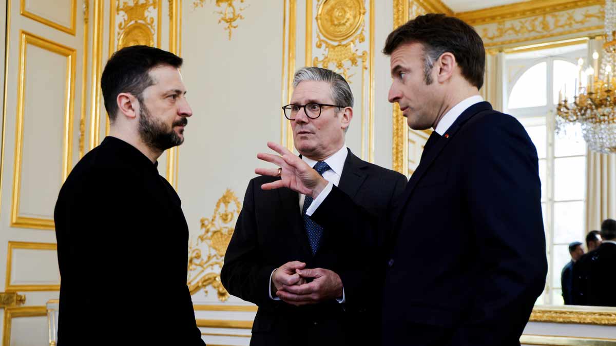 macron-paris-summit-ap