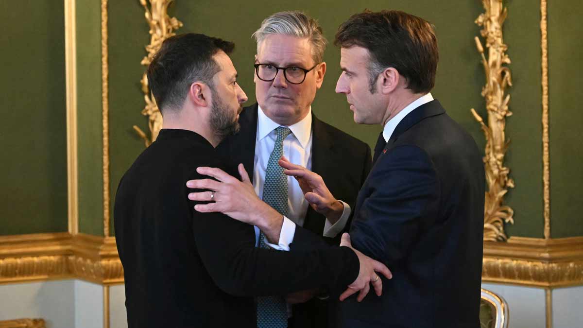 france-starmer-zelenskyy-peace-deal-ap
