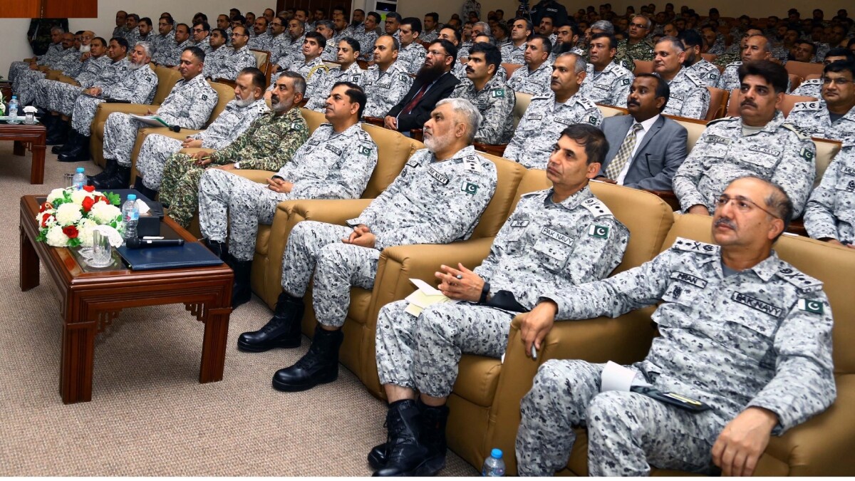 Image of Pakistan Navy officials used for representation | X