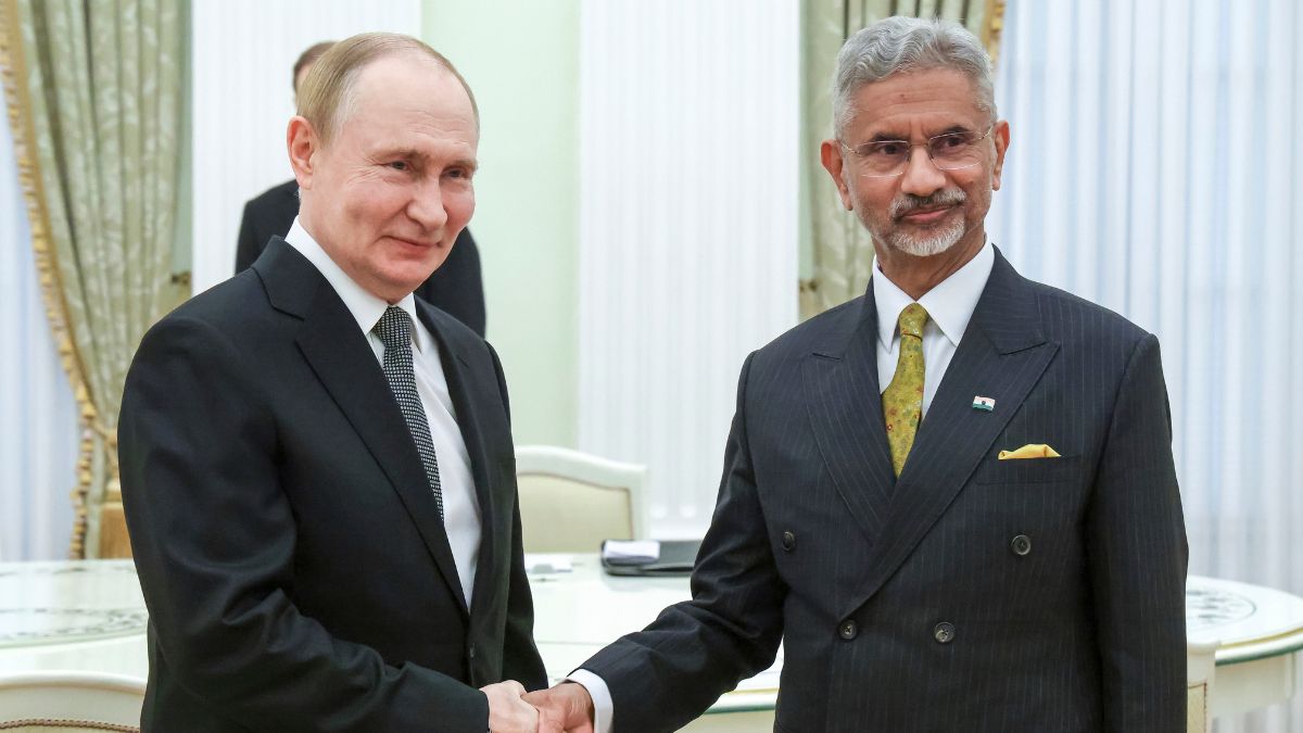 Russian President Vladimir Putin and Foreign Minister Subrahmanyam Jaishankar shake hands during their meeting in Moscow | AP 