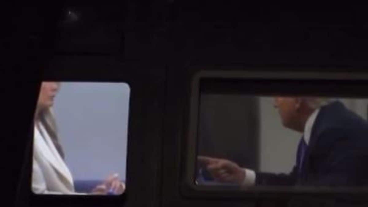 Donald Trump with Melania Trump onboard Marine One | X 