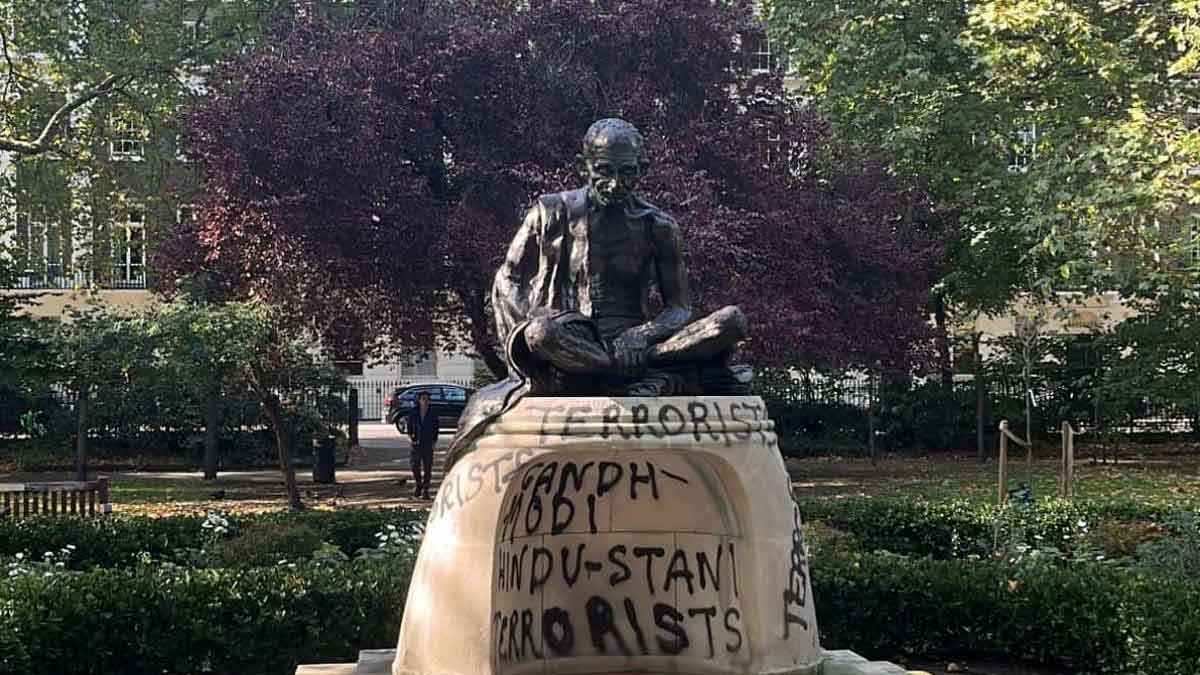 gandhi-statue-london-vandalism