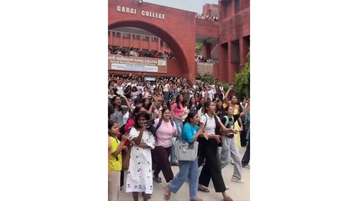 67-Girls-of-Gargi-College-new