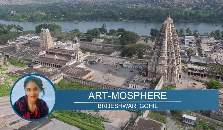 The Virupaksha Temple in Hampi | via Korea.net 