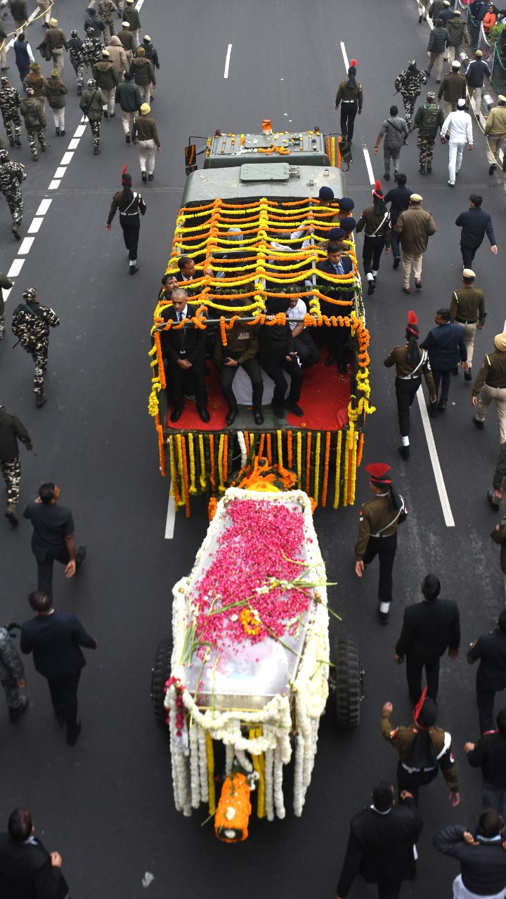 President Droupadi Murmu, PM Narendra Modi and others pay tribute to Manmohan Singh