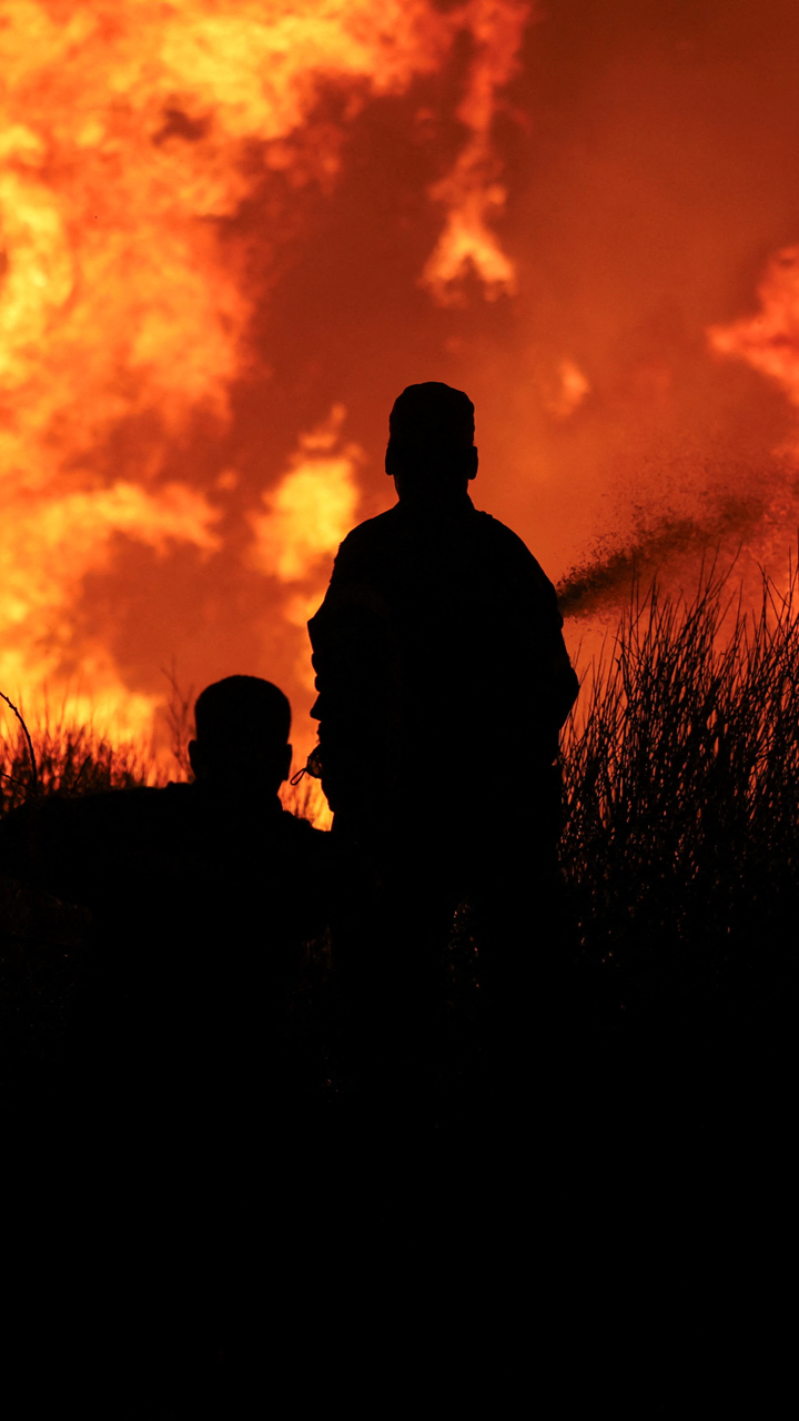 IN PICS | Wildfire sets Greece ablaze, hundreds flee Athens