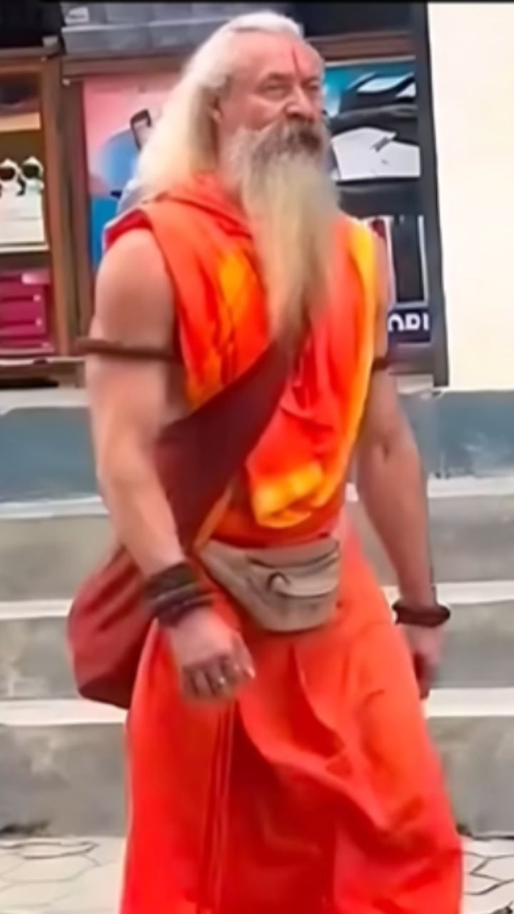 Viral babas of Mahakumbh 2025: Muscular baba, Ambassador baba, chai wale baba and more