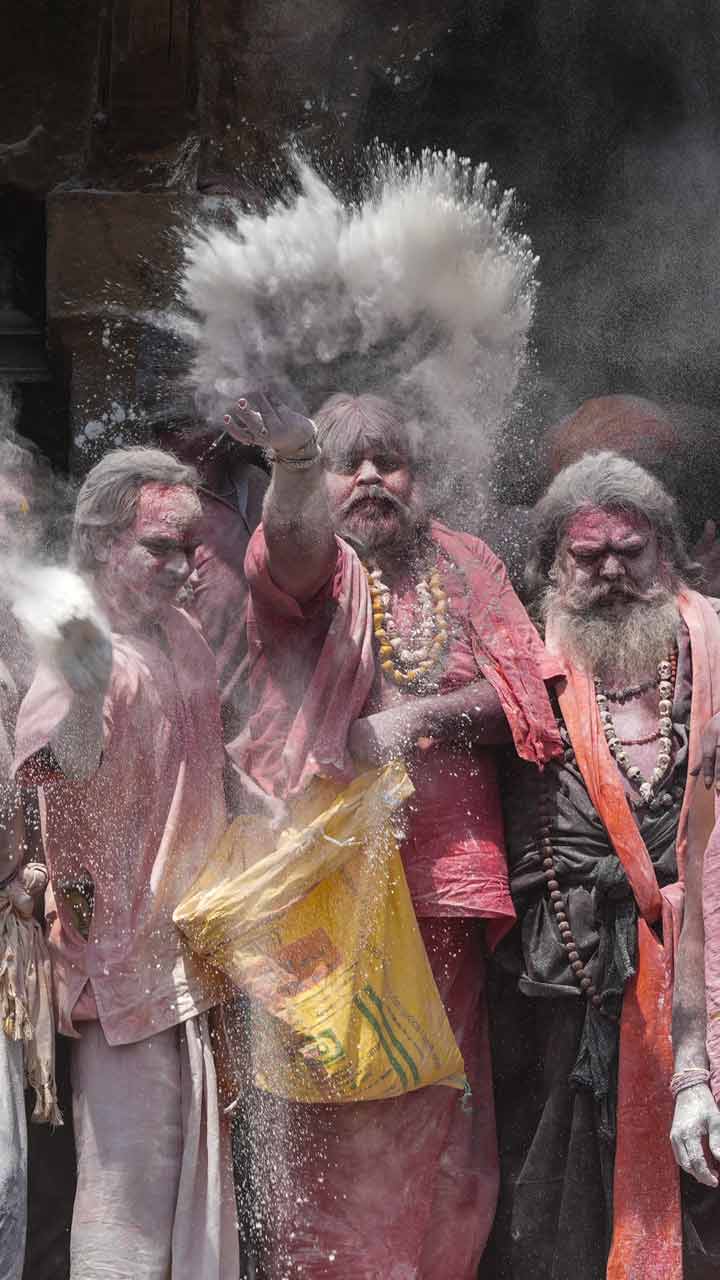 Playing Holi with funeral ashes at Varanasi's Manikarnika Ghat