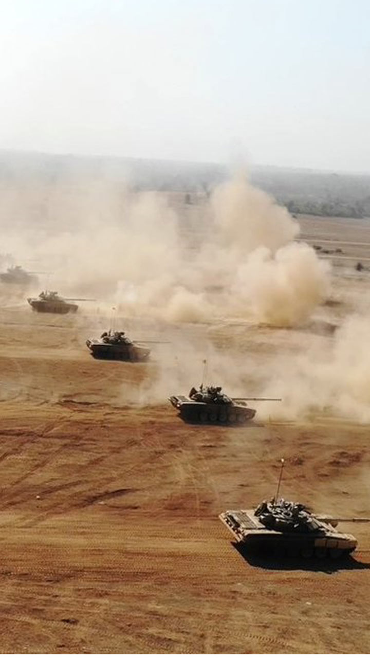 Indian Army's live fire exercise with T-90 ‘Bhishma’ tanks